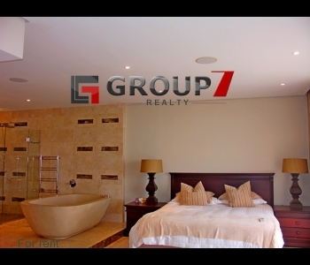 Master bedroom en-suite