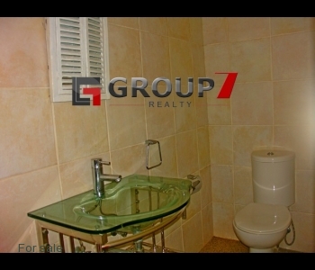 En-suite bathroom fully tiled