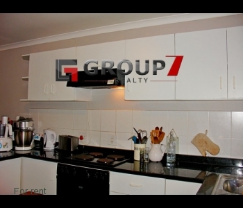 Fully fitted kitchen