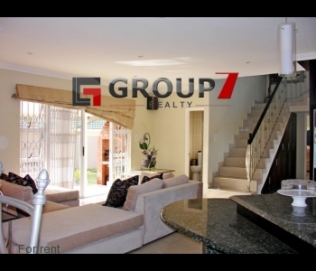 Spacious lounge
