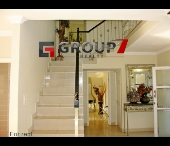 Beautiful staircase leading to bedrooms