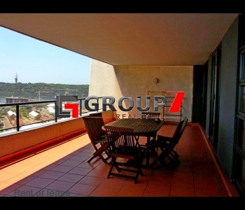 Balcony with eating area