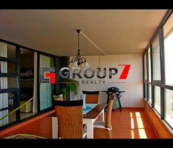 Balcony with braai area