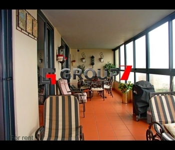 Balcony with braai area which overlooks Ushaka Marine World