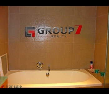 Bathroom with bath tub