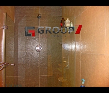En-suite shower