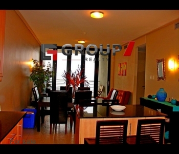 Open plan dining area and lounge