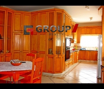 Wrap around kitchen