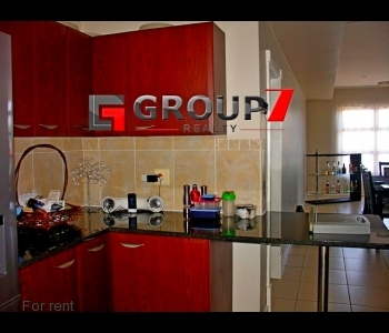 Fully fitted kitchen