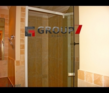 Bathroom 2 with shower